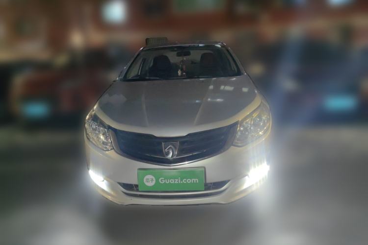 Used Baojun 630 2014 1.5L manual standard version Front