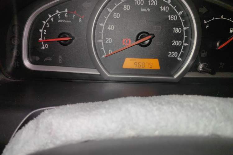 Used Baojun 630 2014 1.5L manual standard version Odometer Close Up