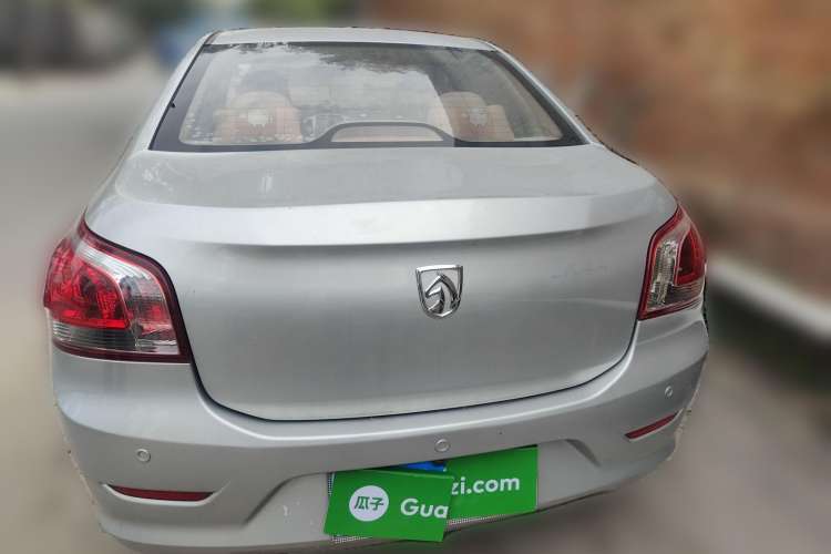 Used Baojun 630 2014 1.5L manual Comfort trim level Rear