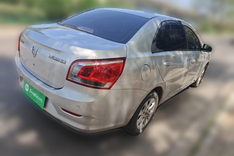 Used Baojun 630 2014 1.5L manual standard version Rear Right 45 Deg