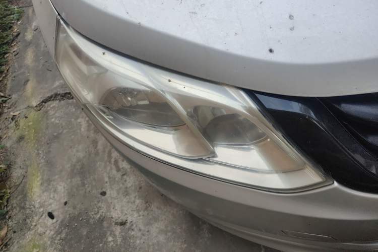 Used Baojun 630 2014 1.5L manual Comfort trim level Right Front Headlight
