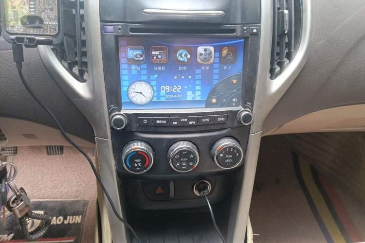Used Baojun 630 2014 1.5L manual standard version Audio And AC Panel
