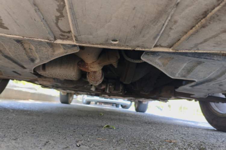 Used Baojun 630 2014 1.5L manual standard version Chassis Front