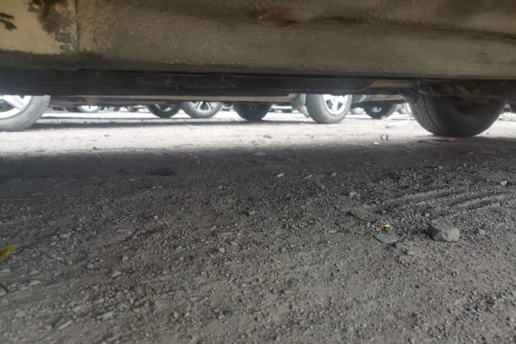 Used Baojun 630 2014 1.5L manual Comfort trim level Chassis Front Left