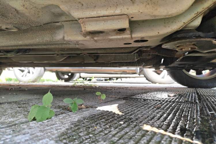 Used Baojun 630 2014 1.5L manual Comfort trim level Chassis Front Right
