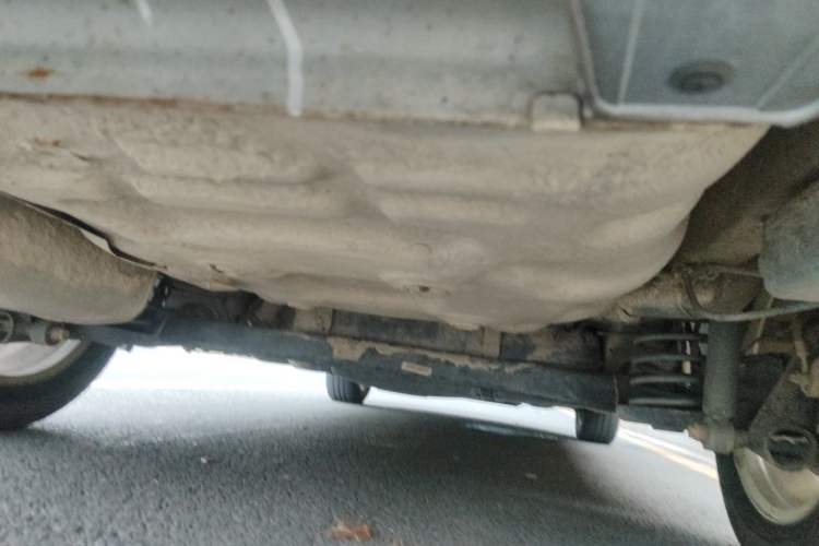Used Baojun 630 2014 1.5L manual Comfort trim level Chassis Rear