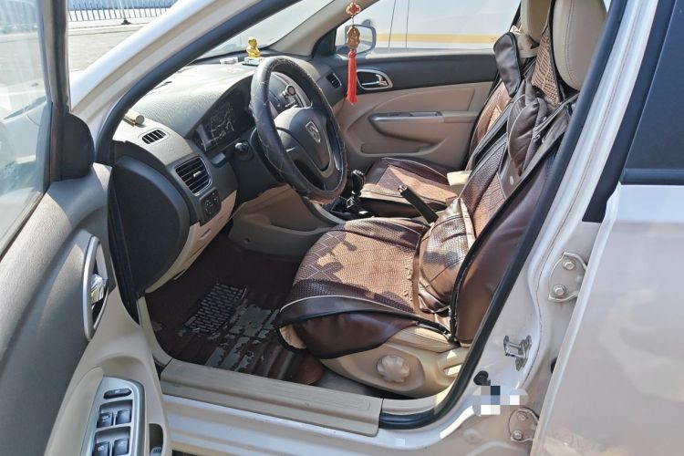 Used Baojun 630 2014 1.5L manual Comfort trim level Driver Seat
