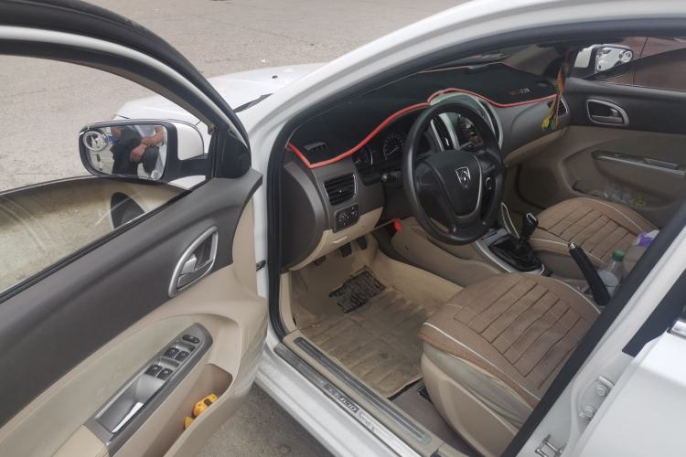 Used Baojun 630 2014 1.5L manual Comfort trim level Driver Seat