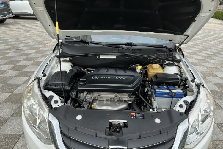 Used Baojun 630 2014 1.5L manual standard version Engine Bay