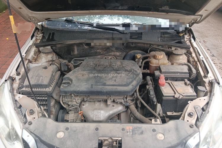 Used Baojun 630 2014 1.5L manual standard version Engine Bay