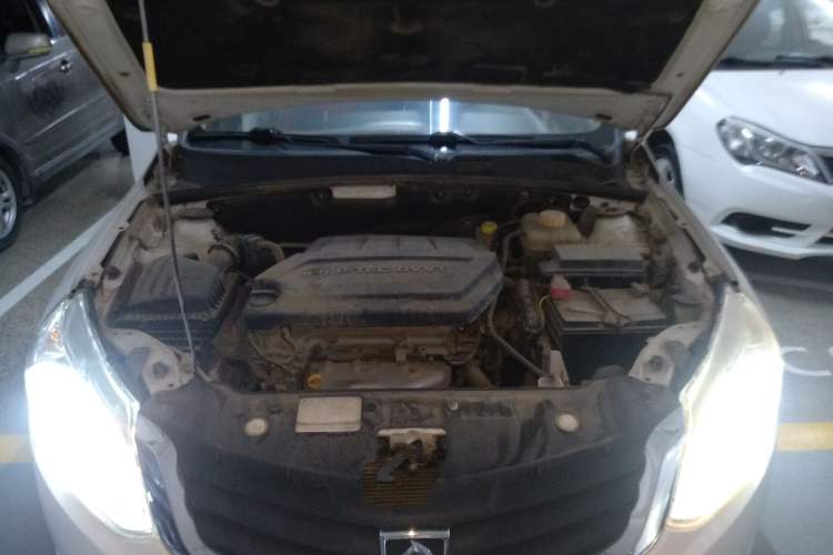 Used Baojun 630 2014 1.5L manual standard version Engine Bay
