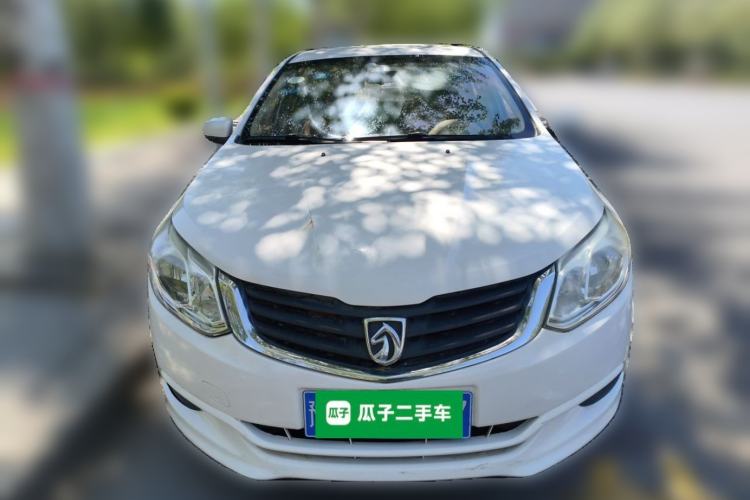 Used Baojun 630 2014 1.5L manual standard version Front