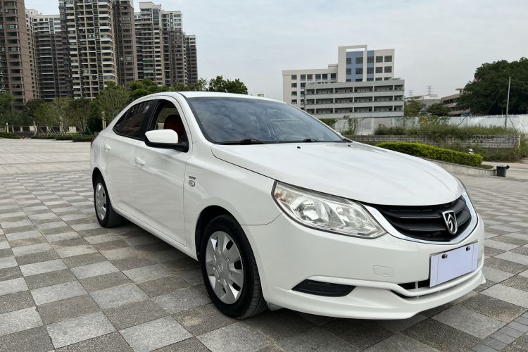 Used Baojun 630 2014 1.5L manual standard version Front Right 45 Deg