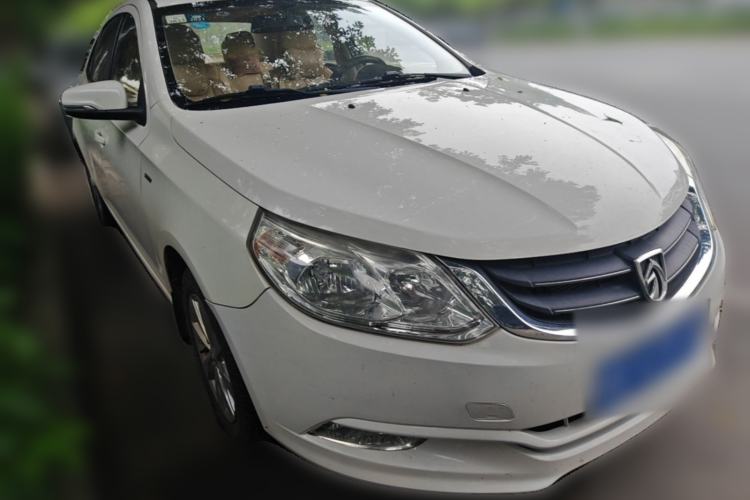 Used Baojun 630 2014 1.5L manual Comfort trim level Front Right 45 Deg