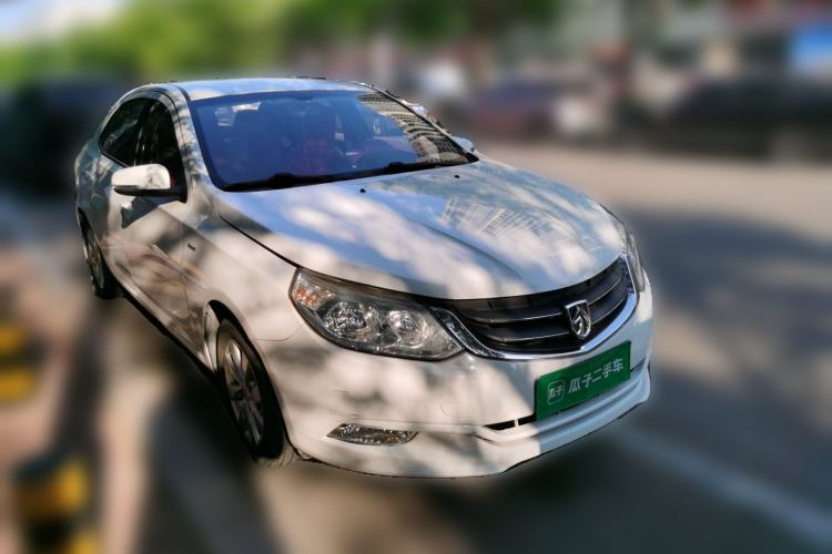 Used Baojun 630 2014 1.5L manual Comfort trim level Front Right 45 Deg