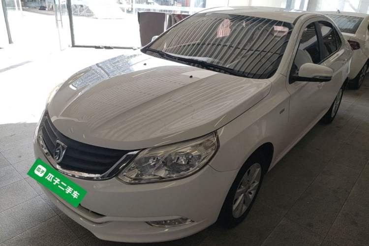 Used Baojun 630 2014 1.5L automatic comfort version Guazi used car, China used car export, Used car for sale, Used Baojun cars, Cheapest cars for sale