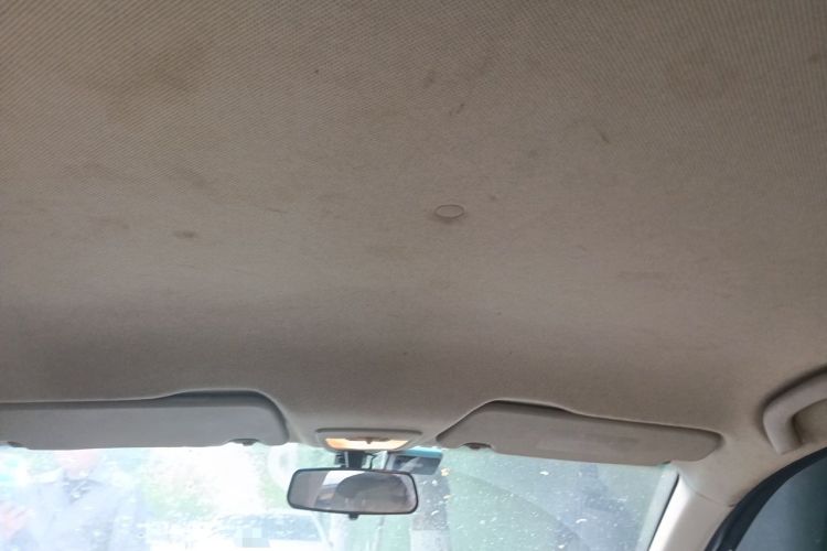 Used Baojun 630 2014 1.5L manual standard version Headliner
