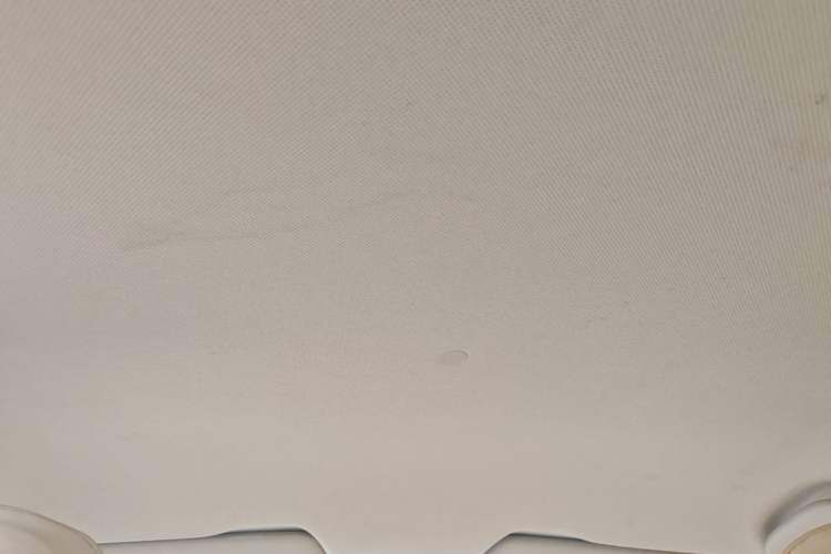 Used Baojun 630 2014 1.5L manual Comfort trim level Headliner