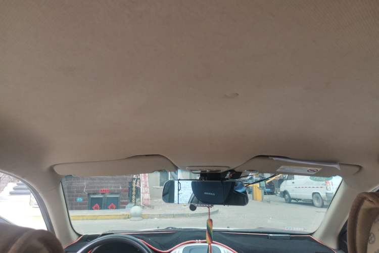 Used Baojun 630 2014 1.5L manual Comfort trim level Headliner