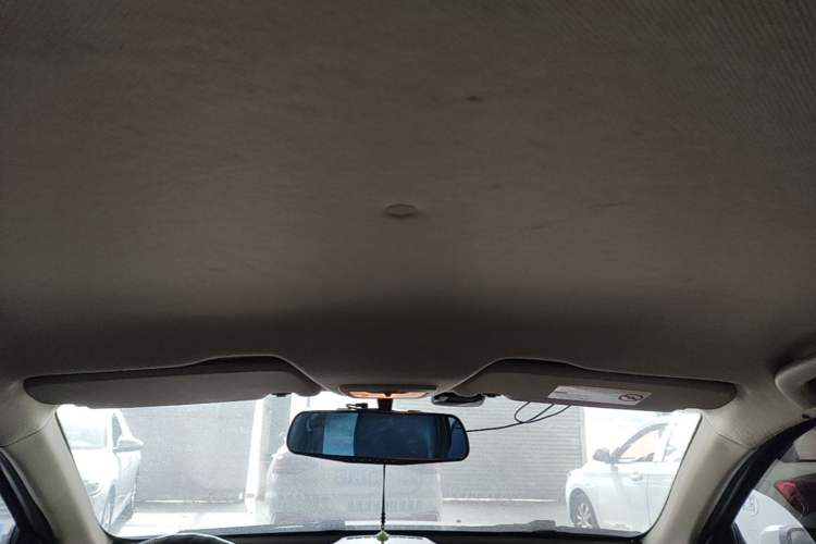 Used Baojun 630 2014 1.5L manual Comfort trim level Headliner