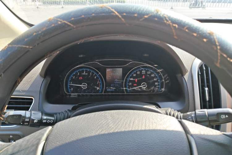 Used Baojun 630 2014 1.5L manual Comfort trim level Instrument Cluster