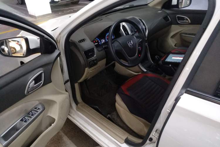 Used Baojun 630 2014 1.5L manual standard version Left Front Seat