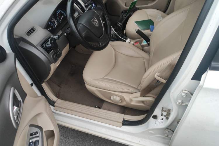 Used Baojun 630 2014 1.5L manual Comfort trim level Left Front Seat