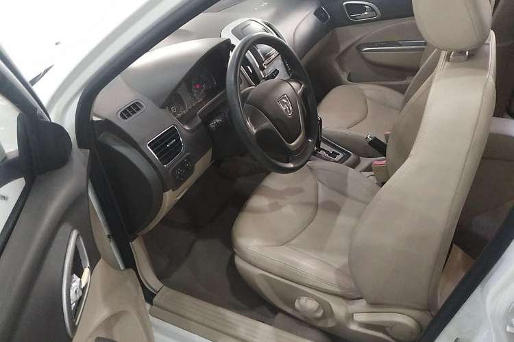Used Baojun 630 2014 1.5L automatic comfort version Left Front Seat