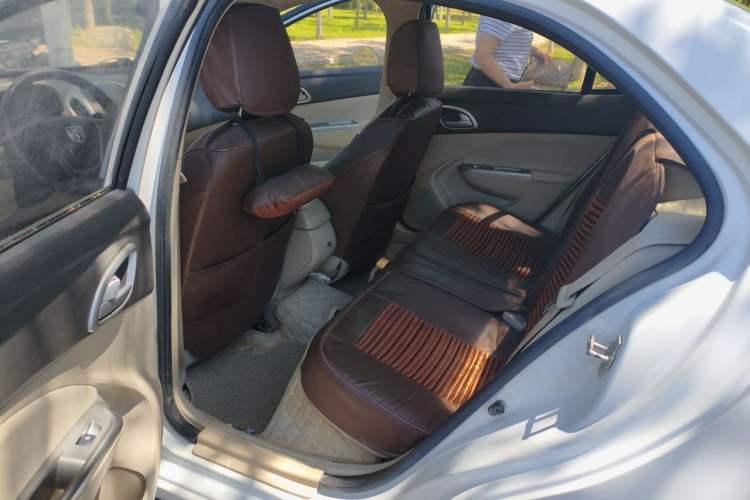 Used Baojun 630 2014 1.5L manual standard version Left Rear Seat