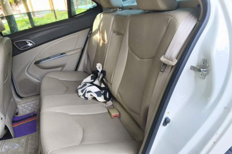 Used Baojun 630 2014 1.5L manual Comfort trim level Left Rear Seat