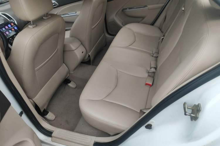 Used Baojun 630 2014 1.5L manual Comfort trim level Left Rear Seat