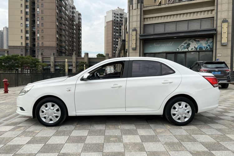Used Baojun 630 2014 1.5L manual standard version Left Side