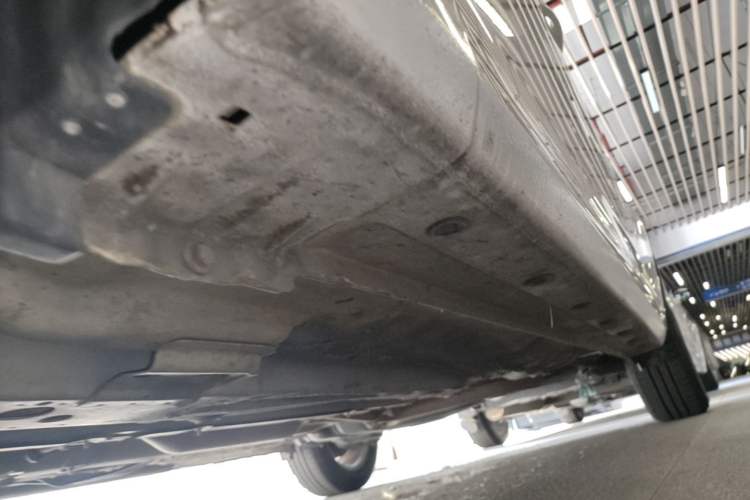 Used Baojun 630 2014 1.5L automatic comfort version Left Side Sill
