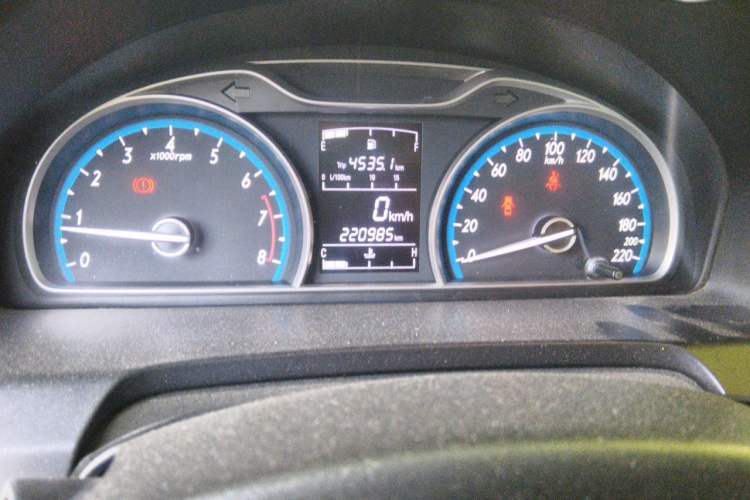Used Baojun 630 2014 1.5L manual Comfort trim level Odometer Close Up