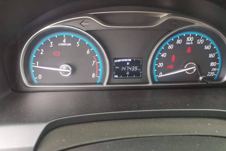 Used Baojun 630 2014 1.5L manual Comfort trim level Odometer Close Up