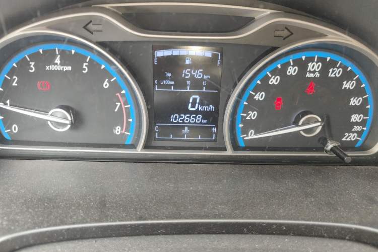 Used Baojun 630 2014 1.5L manual Comfort trim level Odometer Close Up