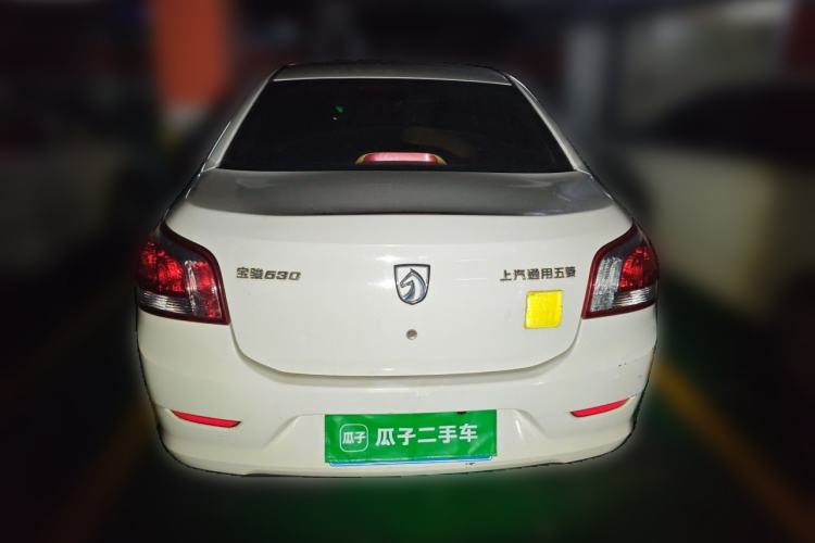 Used Baojun 630 2014 1.5L manual standard version Rear