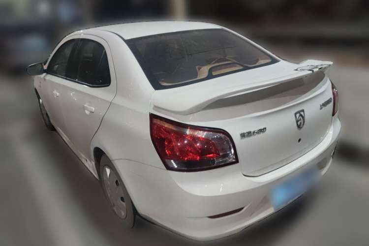 Used Baojun 630 2014 1.5L manual standard version Rear Left 45 Deg