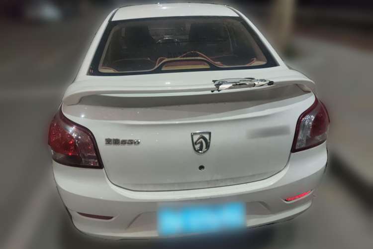 Used Baojun 630 2014 1.5L manual standard version Rear