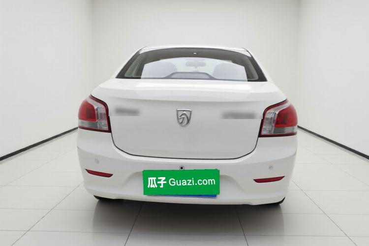 Used Baojun 630 2014 1.5L manual Comfort trim level Rear