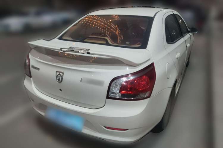 Used Baojun 630 2014 1.5L manual standard version Rear Right 45 Deg