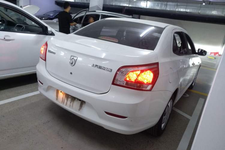 Used Baojun 630 2014 1.5L manual standard version Rear Right 45 Deg