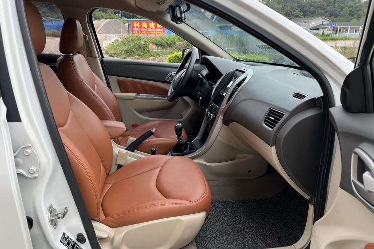 Used Baojun 630 2014 1.5L manual standard version Right Front Seat