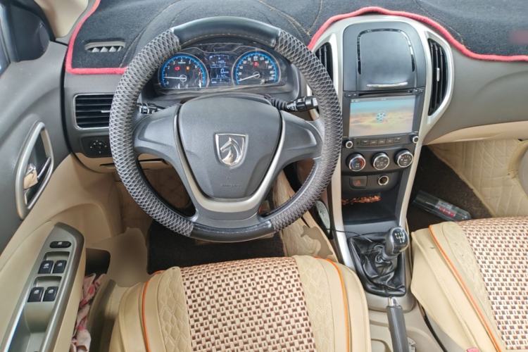 Used Baojun 630 2014 1.5L manual Comfort trim level Steering Wheel
