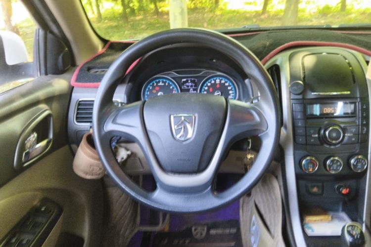 Used Baojun 630 2014 1.5L manual Comfort trim level Steering Wheel