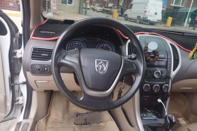 Used Baojun 630 2014 1.5L manual Comfort trim level Steering Wheel