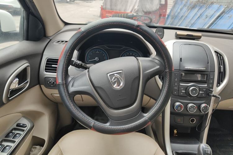 Used Baojun 630 2014 1.5L manual Comfort trim level Steering Wheel