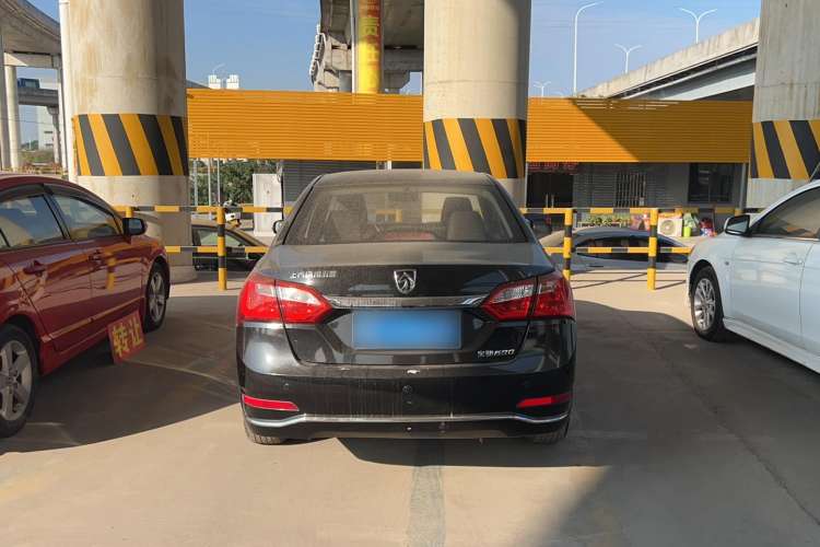 Used Baojun 630 2016 1.5L manual Comfort trim level Exterior 4