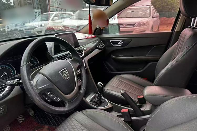 Used Baojun 630 2016 1.5L Manual Elite Edition Interior 1