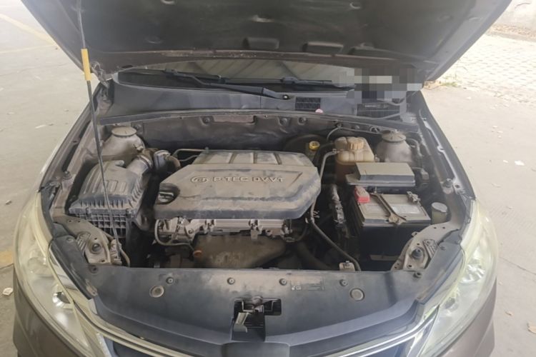 Used Baojun 630 2016 1.5L manual Comfort trim level Engine Bay